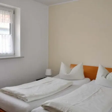 Apartment Seestern Mit Umzaeunter Terrasse Gollendorf