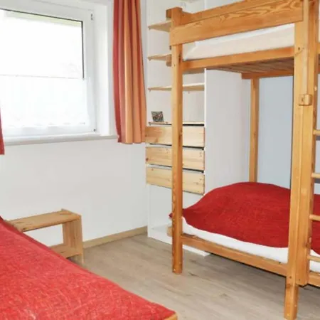 Seestern Mit Umzaeunter Terrasse * Gollendorf